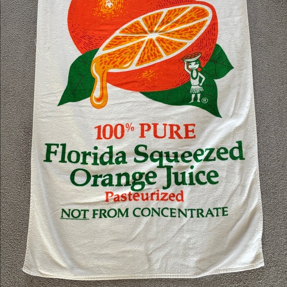 Vtg Tropicana Orange Juice Beach Towel EUC
Orange Green Florida - Picture 3 of 5